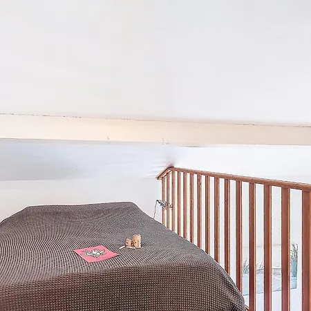 Casa de Férias Les Jardins De By Interhome